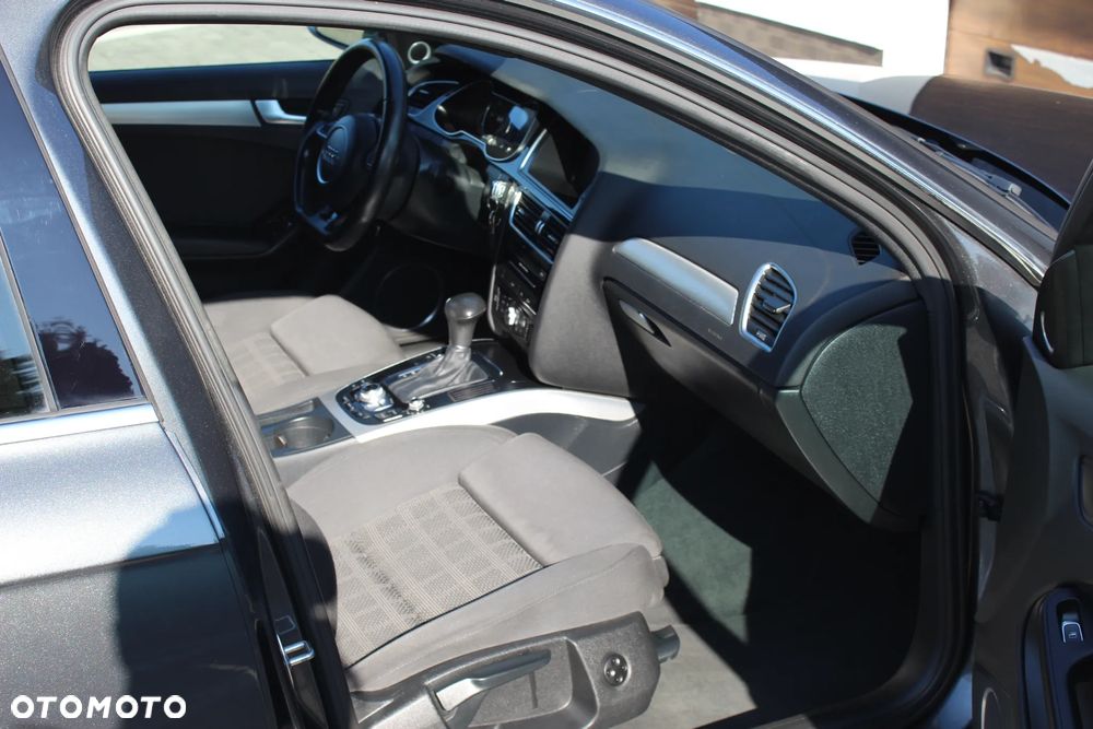 Audi A4 Avant - 11