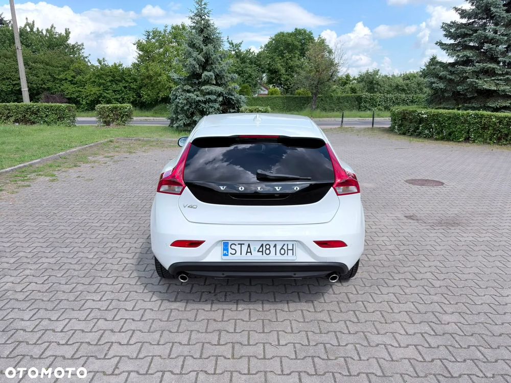 Volvo V40 T3 R-Design Momentum - 7
