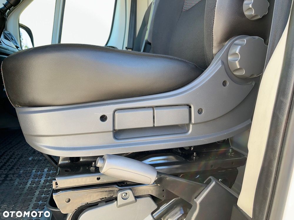 Peugeot boxer 2.0 BlueHDi L2H2 130 KM - 11