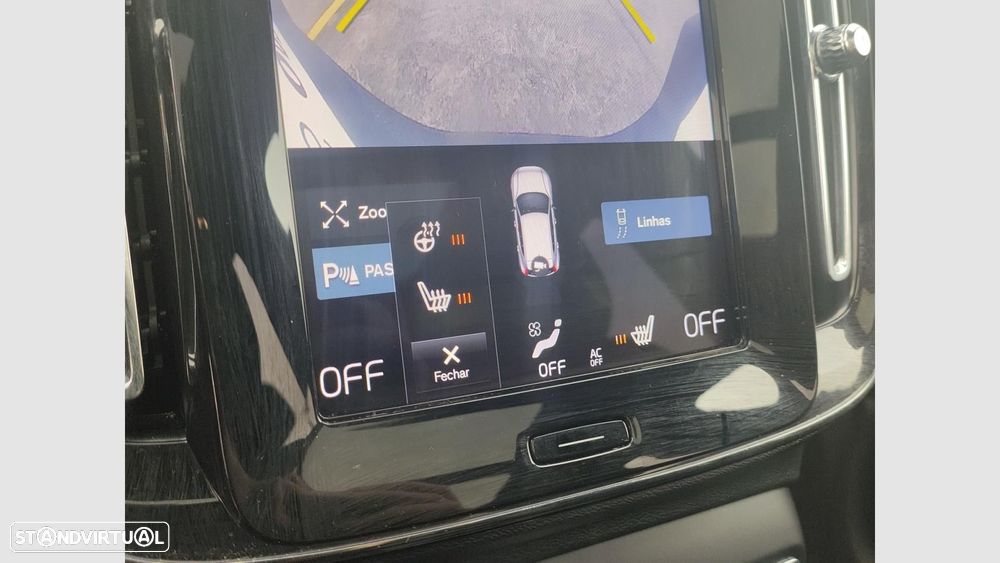 Volvo XC 40 1.5 T2 Plus Dark Auto - 20