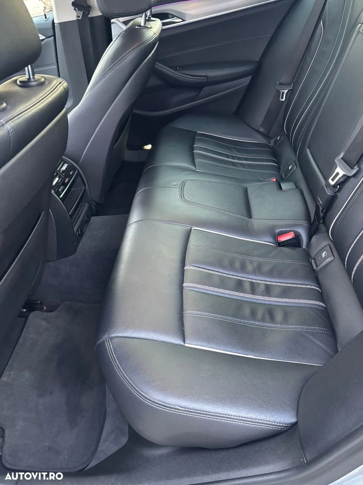 BMW Seria 5 520d xDrive AT - 7