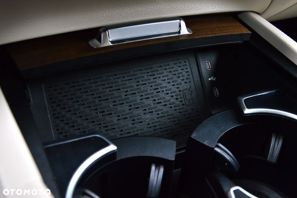 Mercedes-Benz GLE 300 d 4-Matic - 39