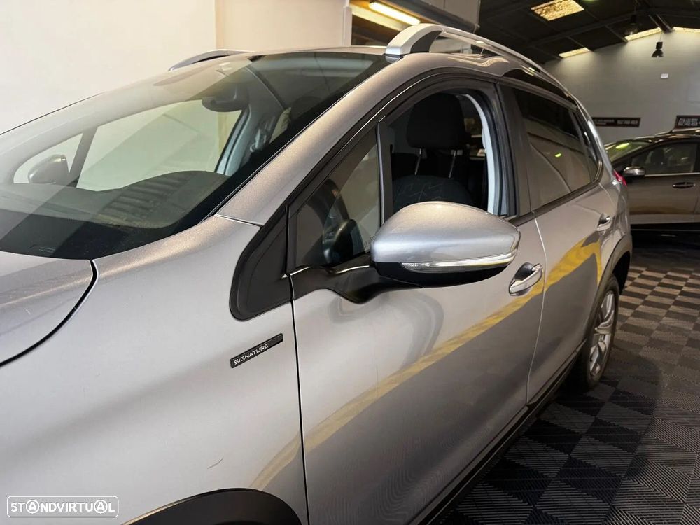 Peugeot 2008 1.2 PureTech Allure - 12