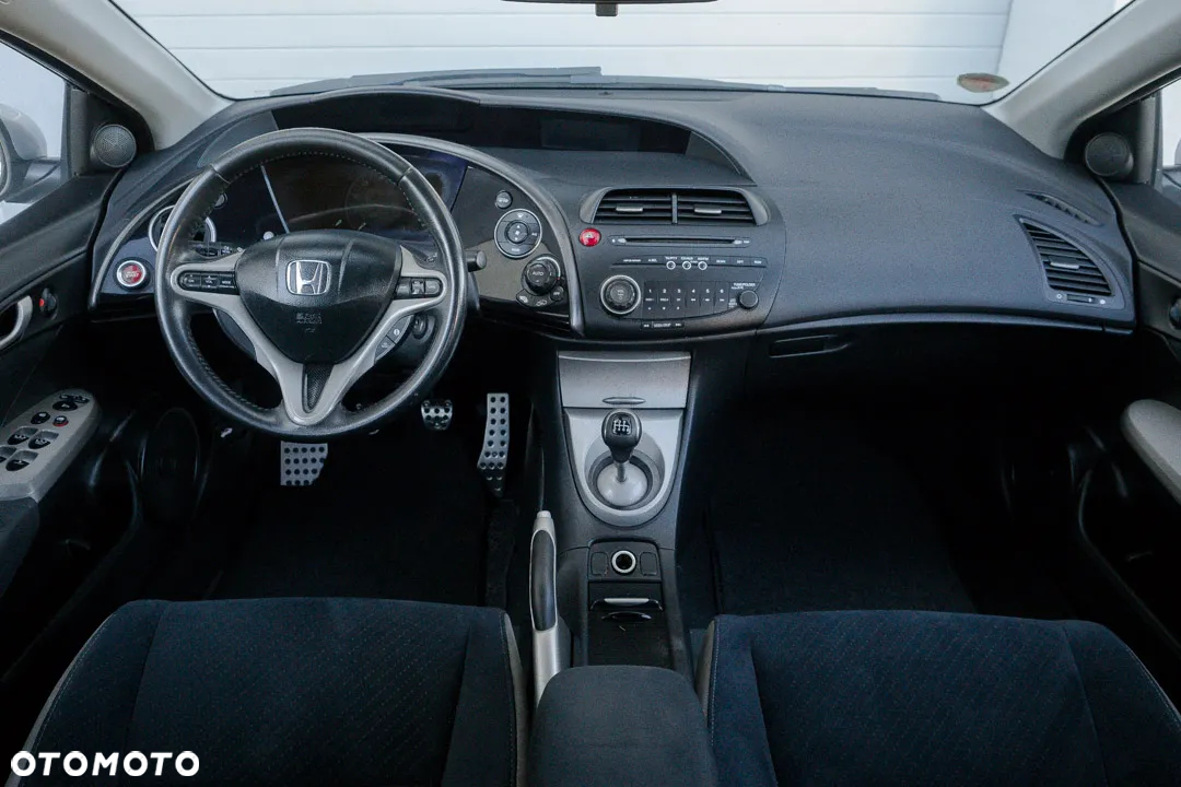 Honda Civic 1.8 Sport - 32