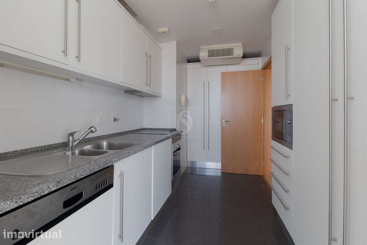 Duplex na Torre São Rafael com vista rio, 2 estacionamentos e arrecada - Grande imagem: 5/24