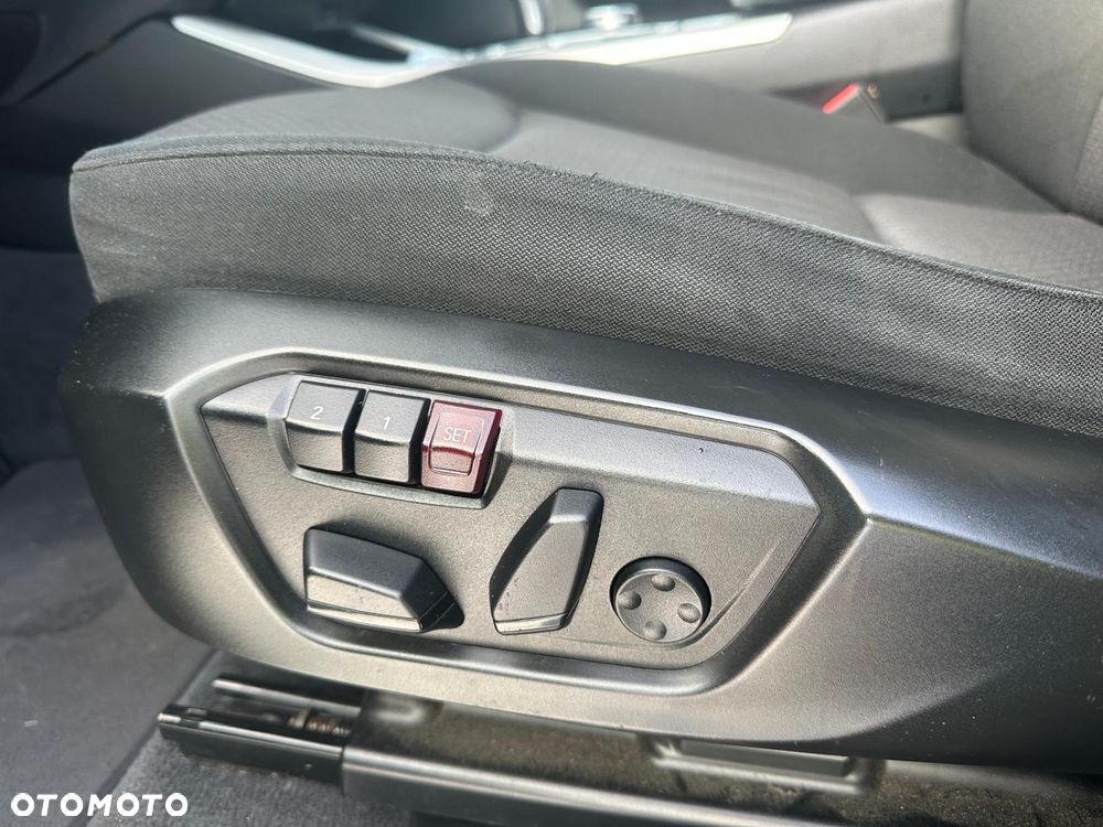 BMW X3 xDrive20d - 13