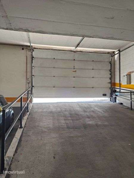 lugar de garagem na Cruz Quebrada para arrendar - Grande imagem: 4/5