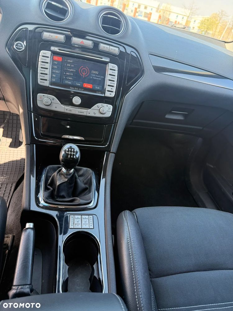 Ford Mondeo 2.0 TDCi Titanium - 12