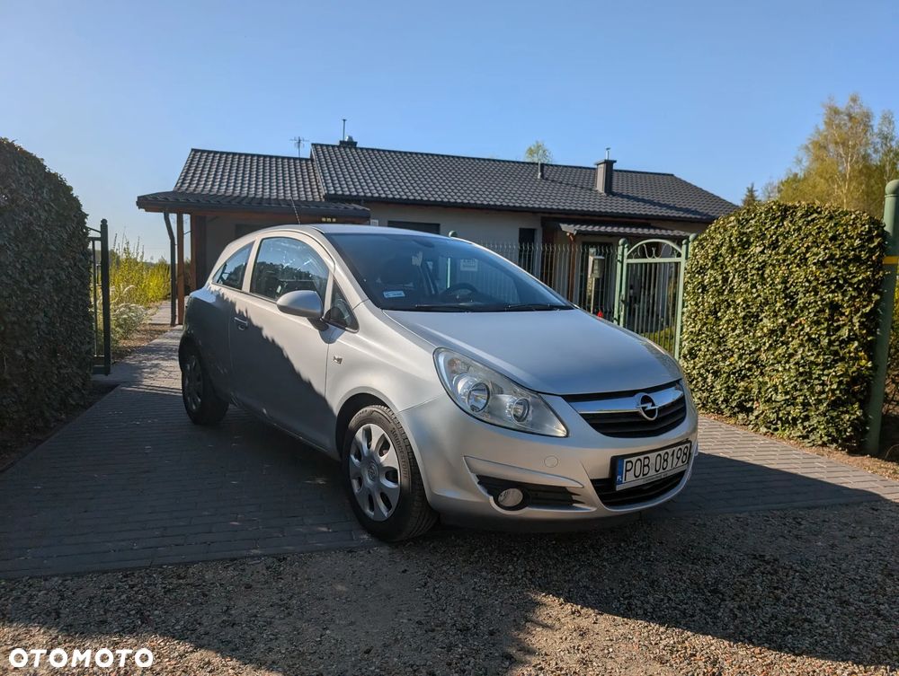 Opel Corsa 1.2 16V Edition - 3