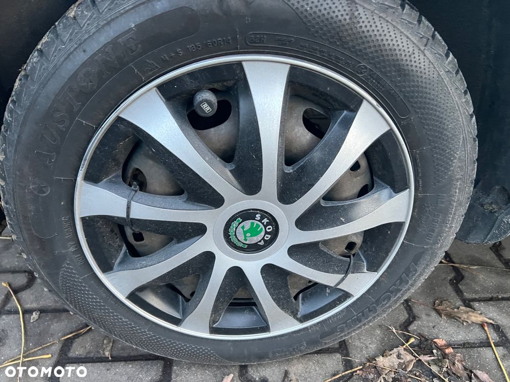 Skoda Fabia 1.4 16V Ambiente + - 7