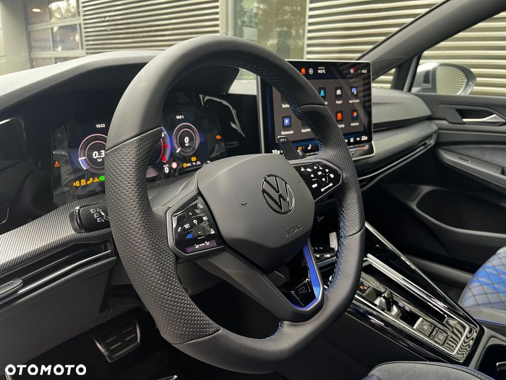 Volkswagen Golf - 14