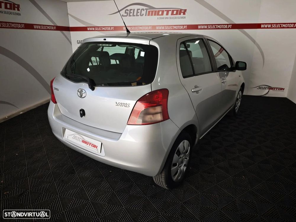 Toyota Yaris 1.0 VVT-i Comfort - 5
