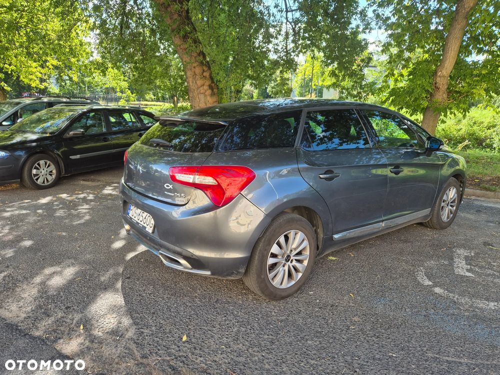 Citroën DS5 1.6 BlueHDi SoChic - 4