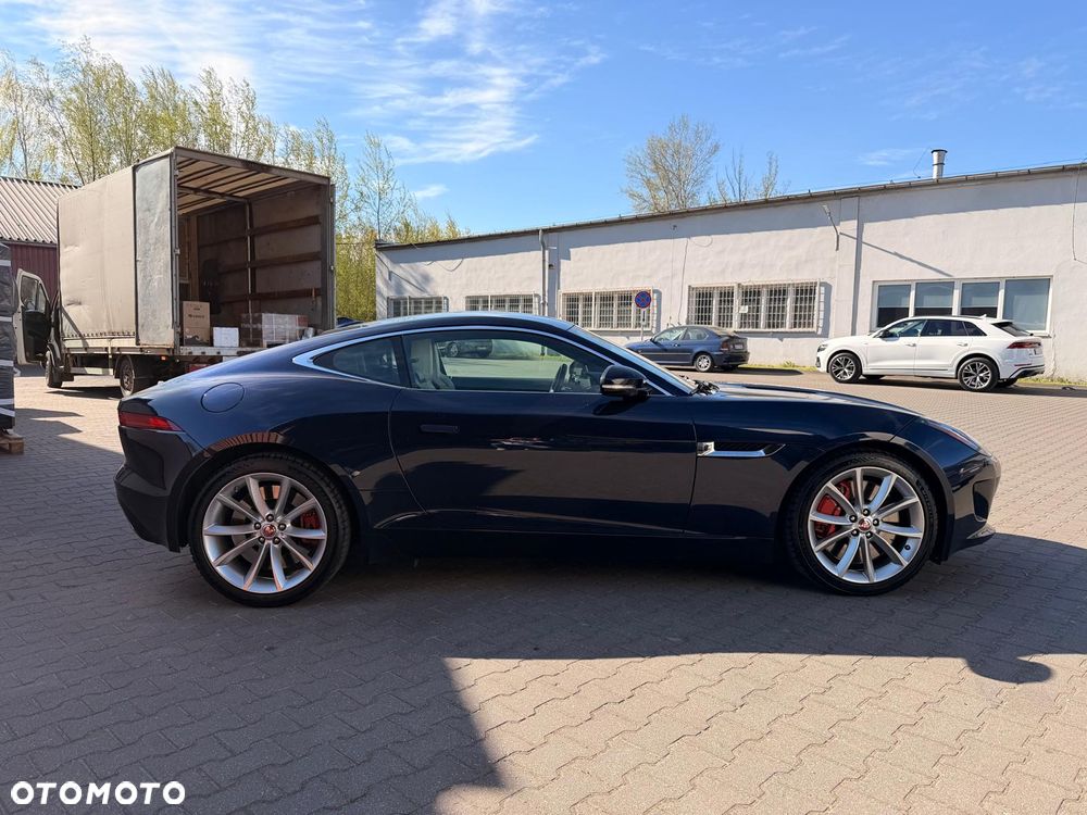 Jaguar F-Type - 28