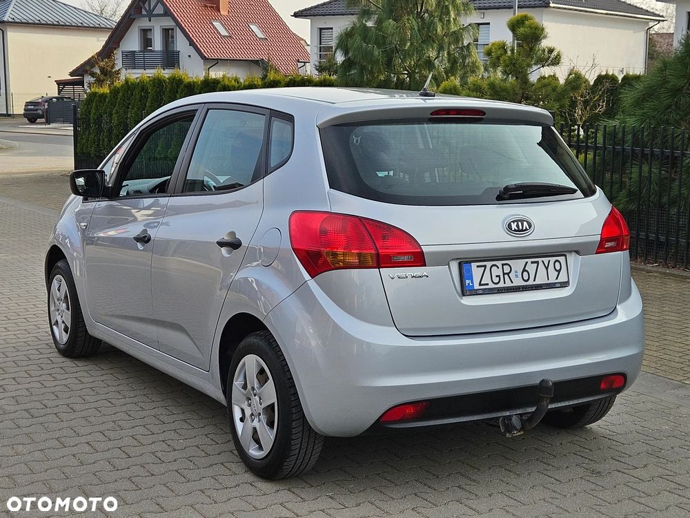 Kia Venga 1.6 CVVT Vision - 37