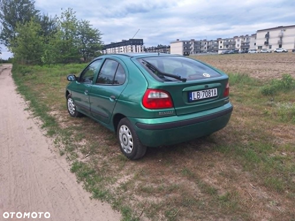 Renault Megane 1.4 RT 16V - 4