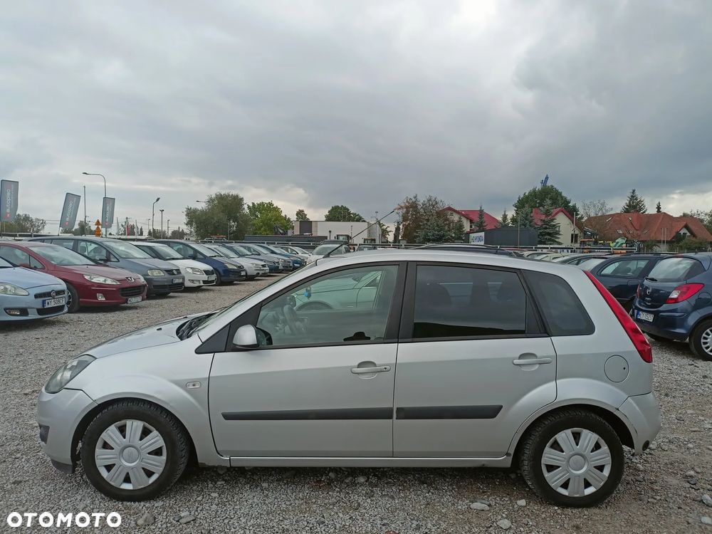 Ford Fiesta - 2