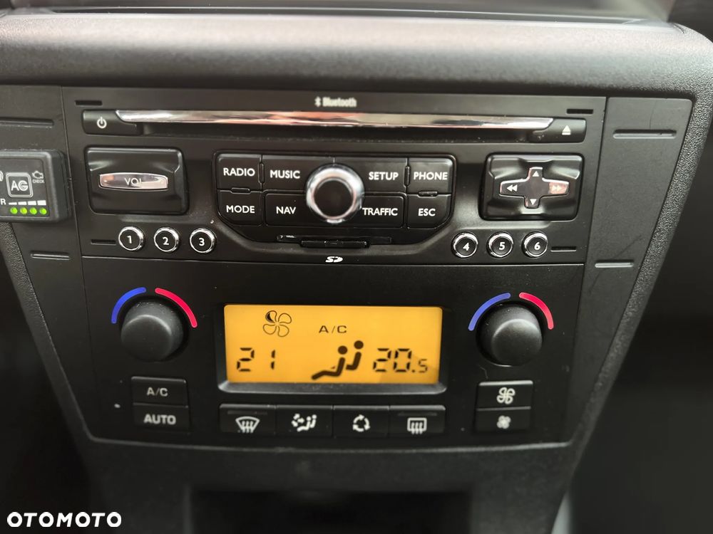 Citroën C4 1.6 VTi SX Pack - 23
