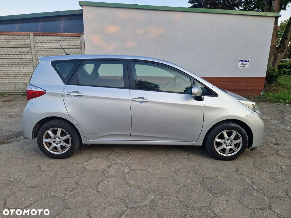 Toyota Verso S 1.33 Premium MS - 4