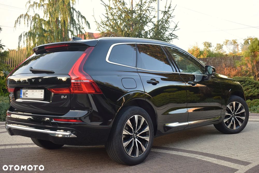 Volvo XC 60 B4 B Plus Bright - 17