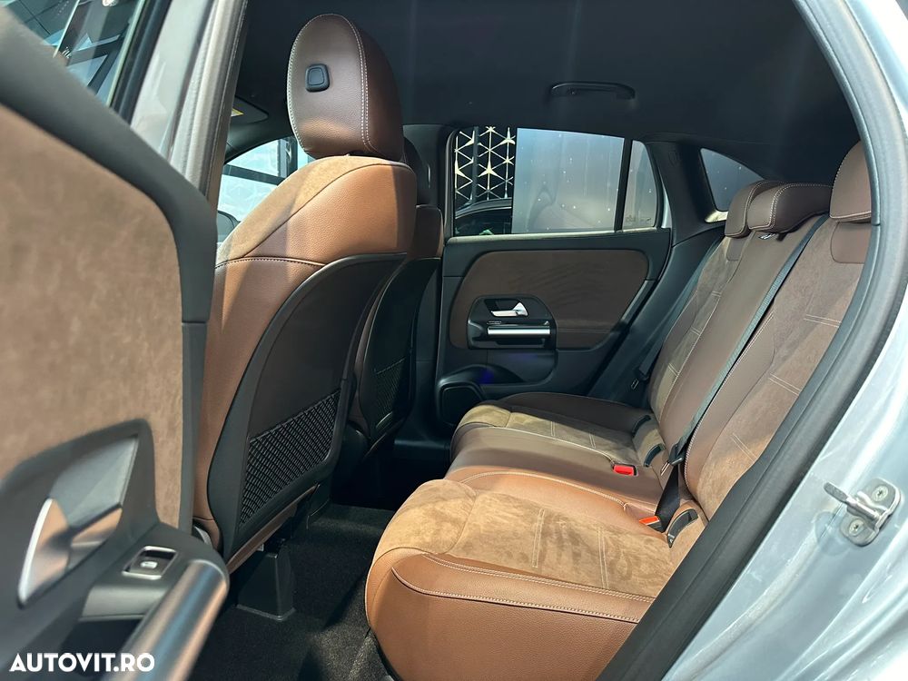 Mercedes-Benz GLA - 13