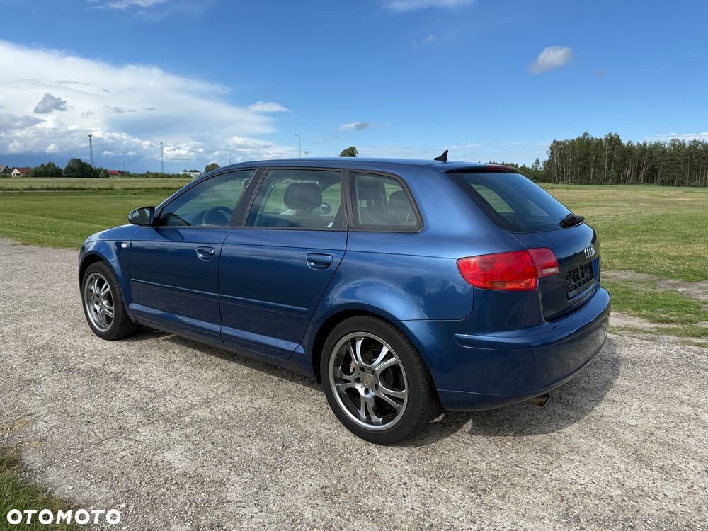 Audi A3 Sportback 1.6 Attraction - 5