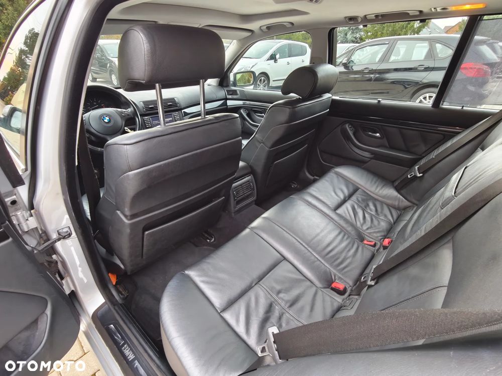 BMW Seria 5 - 24