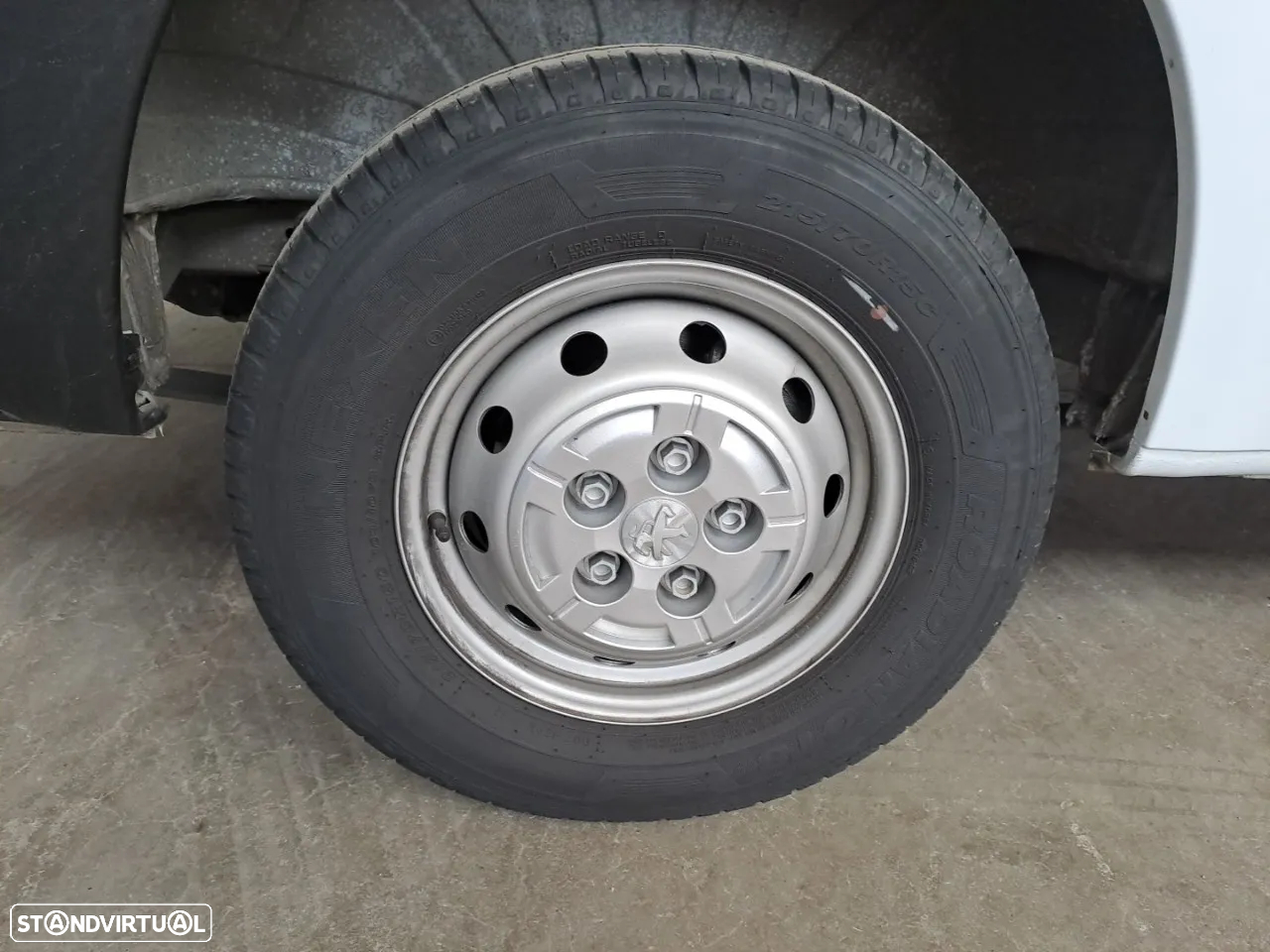 Peugeot Boxer 2.2 BlueHDi 165 S&S 335 L2H2 - 11