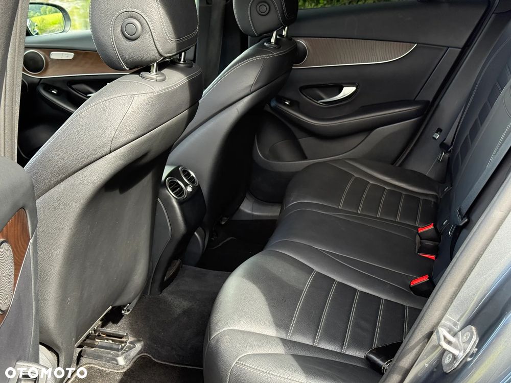 Mercedes-Benz GLC 350 d 4-Matic - 27
