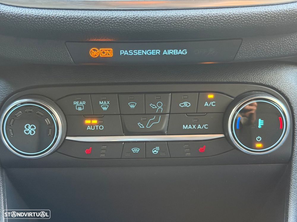 Ford Fiesta 1.0 EcoBoost S&S ST-LINE - 14