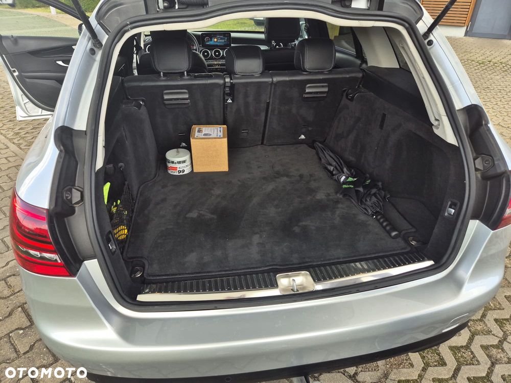 Mercedes-Benz Klasa C 180 d 9G-TRONIC - 21