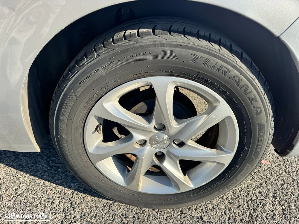 Peugeot 208 1.4 HDi Active - 8