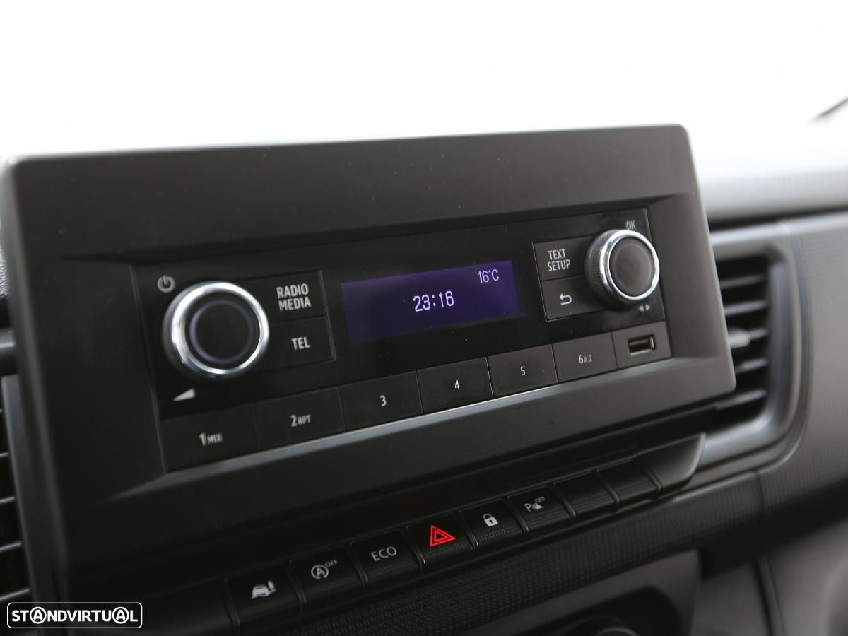 Renault Trafic 2.0 dci L2H3 C/Frio C/Iva - 19