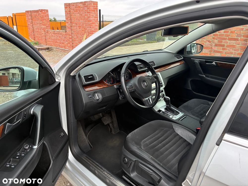 Volkswagen Passat 3.6 V6 4Motion DSG Exclusive - 8