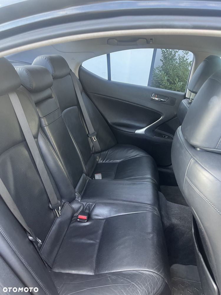 Lexus IS 220 D Elegance - 8
