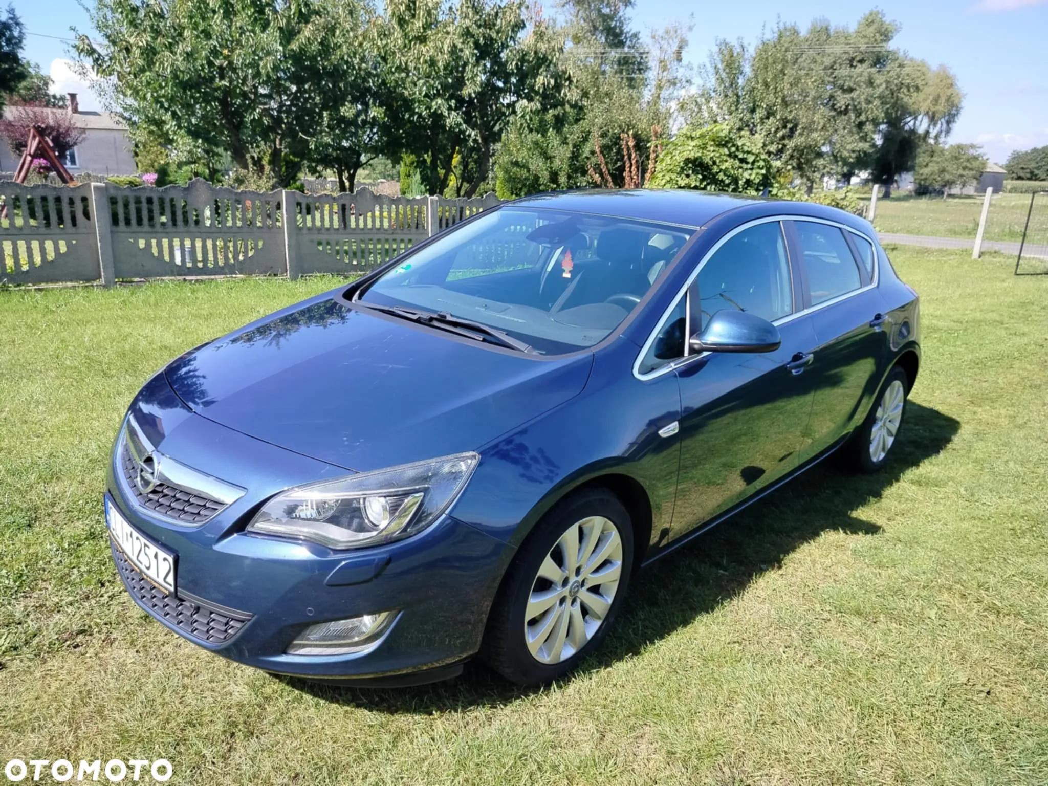 Opel Astra IV 1.4 T Cosmo - 2