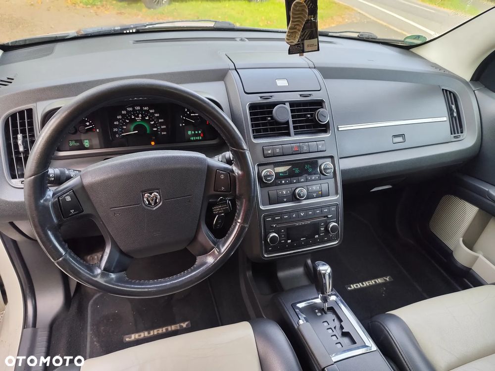 Dodge Journey - 11