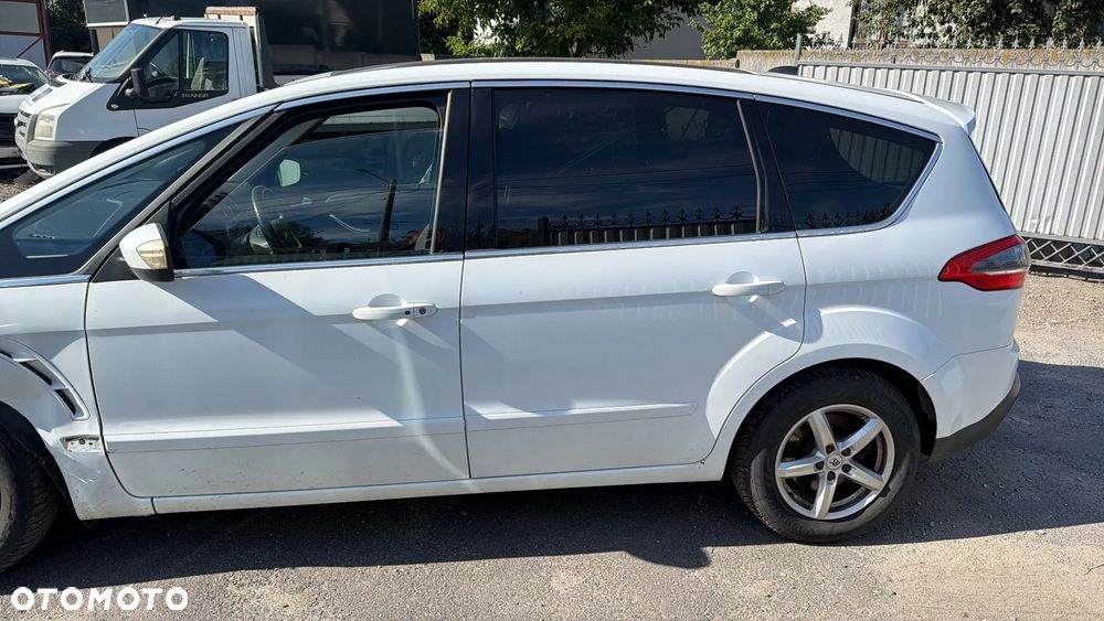 Ford S-Max 2.2 TDCi DPF Trend - 12