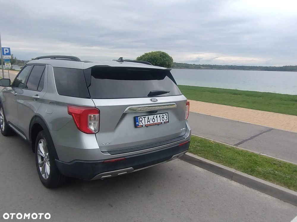 Ford Explorer - 8
