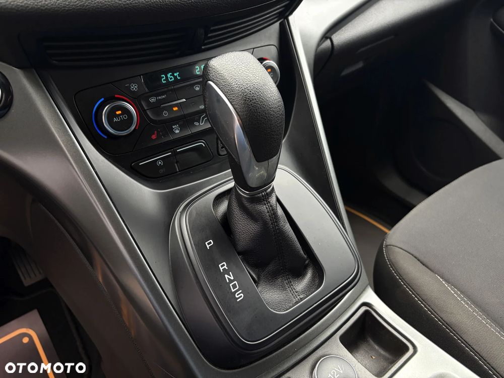 Ford Kuga 2.0 TDCi 2x4 Titanium - 32