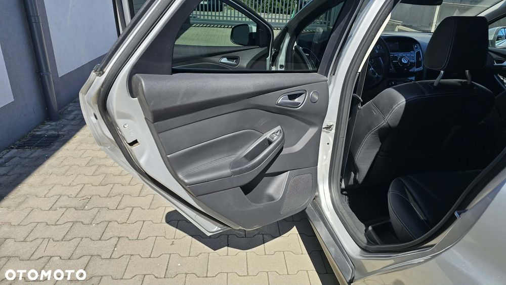 Ford Focus 1.6 TDCi DPF Titanium - 24