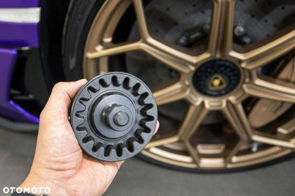 Lamborghini Aventador - 31