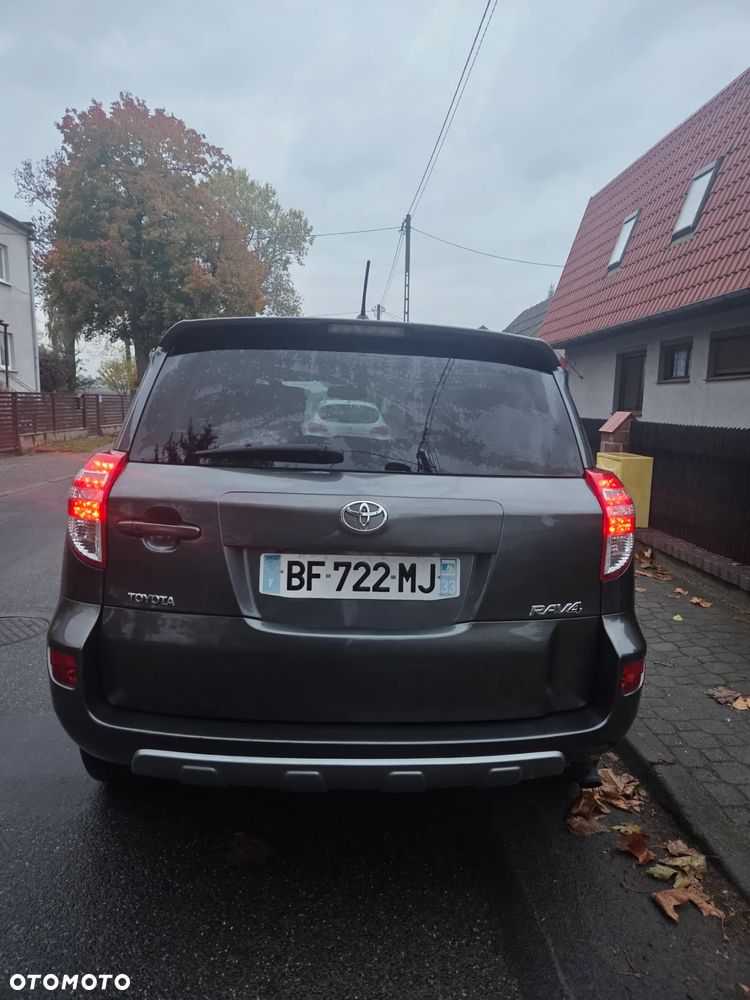 Toyota RAV4 2.2 D-4D 4x4 Executive - 5