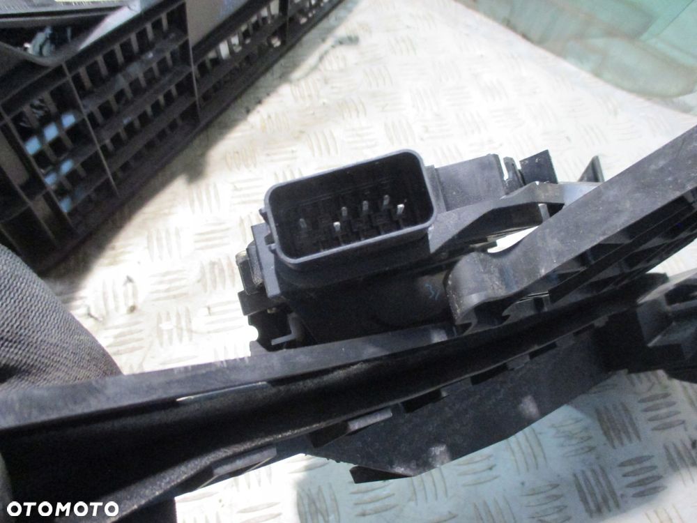 KLAMKA DRZWI LEWY PRZÓD FORD FOCUS C-MAX U3 - 4