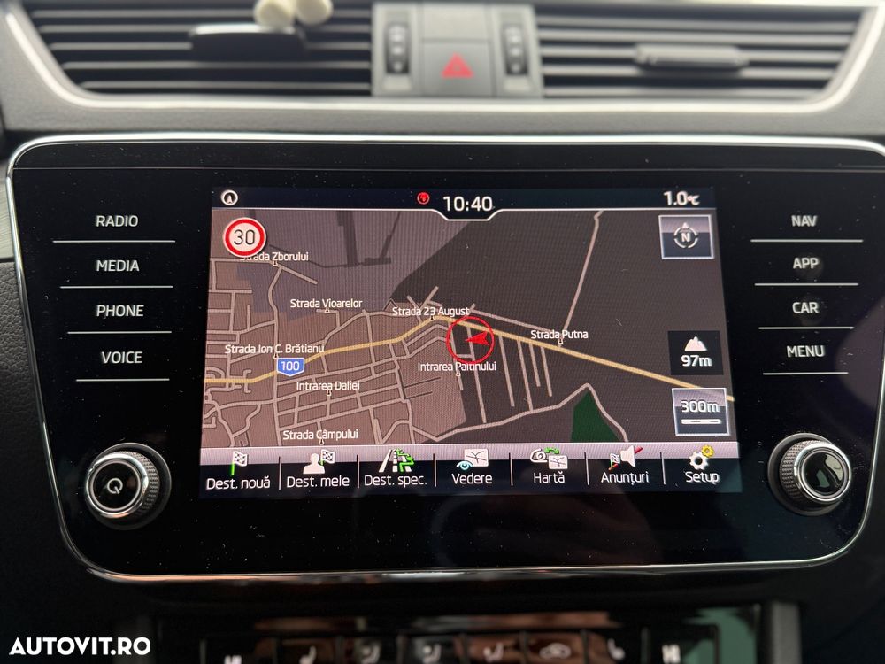 Skoda Superb 2.0 TDI DSG Premium Edition - 18