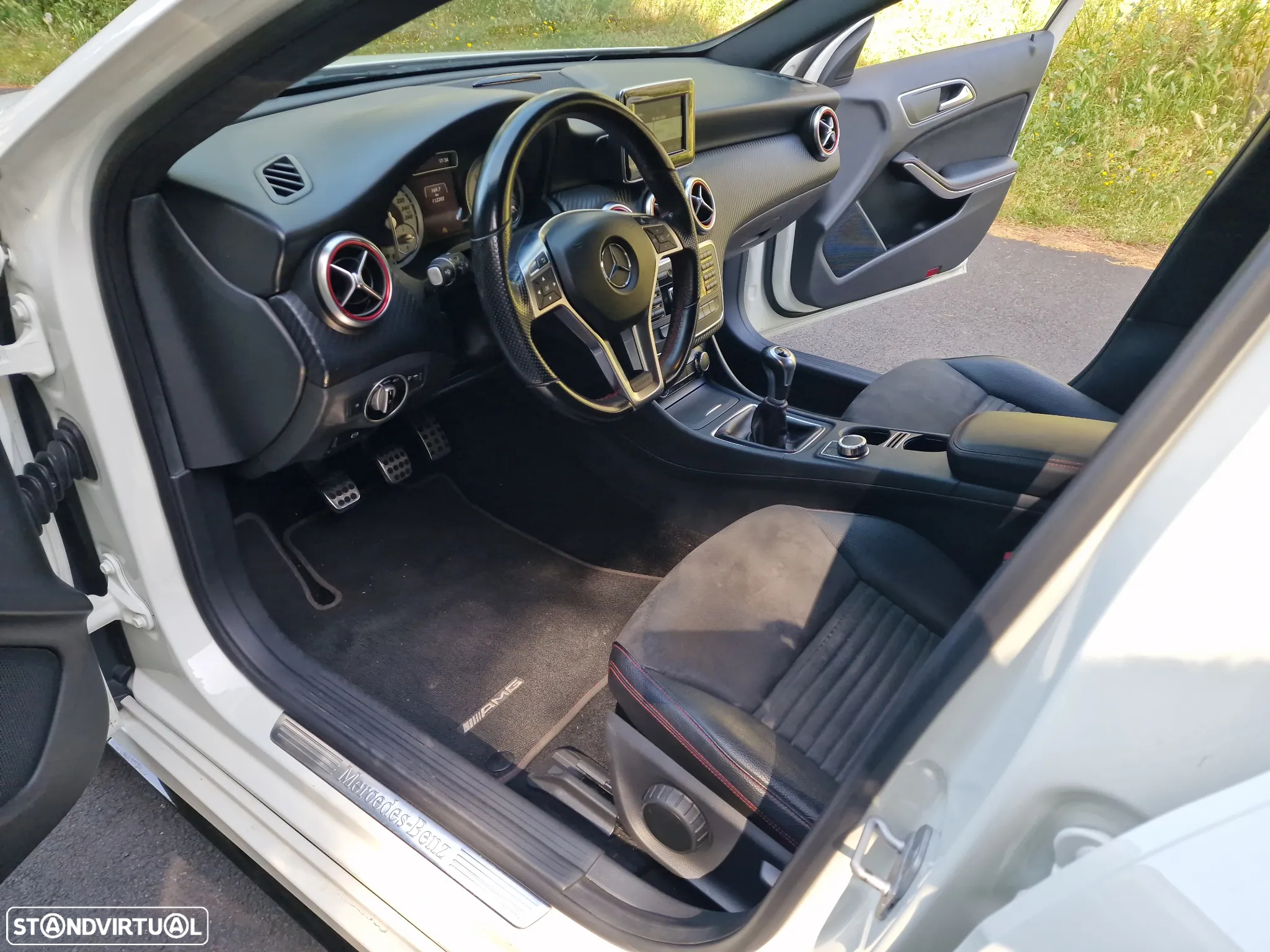 Mercedes-Benz A 180 CDi BE AMG Line - 57