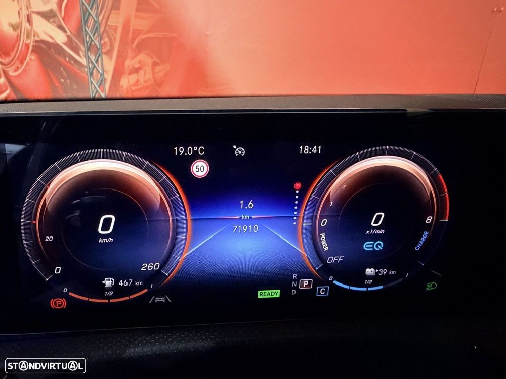 Mercedes-Benz A 250 e AMG Line - 27