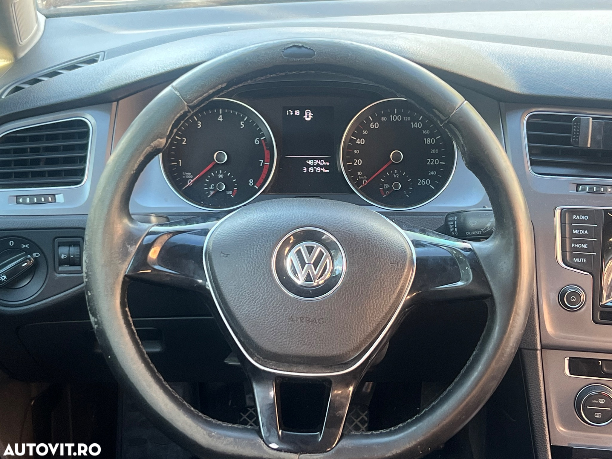 Volkswagen Golf - 13