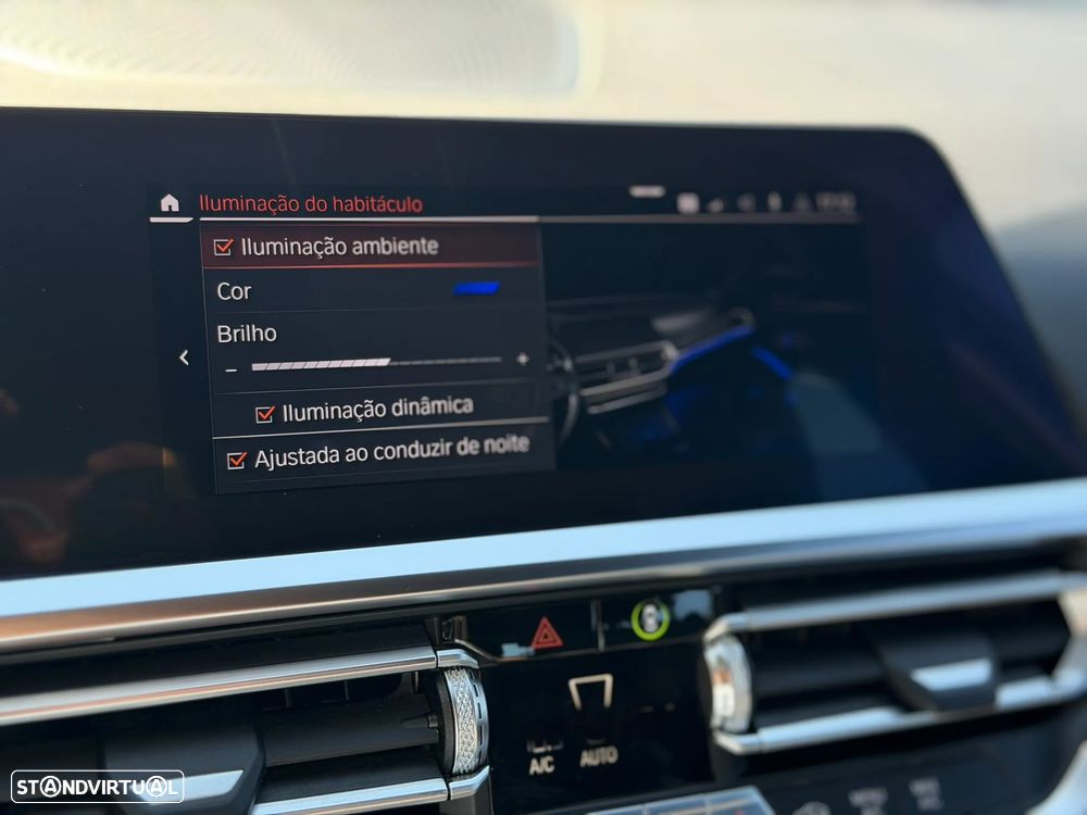 BMW 330 e Pack M Auto - 25