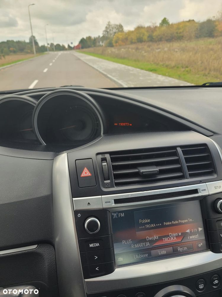 Toyota Verso - 8